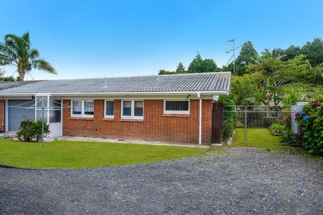 Photo of property in 1/22a Kelvyn Grove, Hillpark, Auckland, 2102