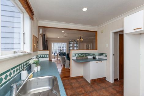 Photo of property in 81 Glen Road, Raumati South, Paraparaumu, 5032