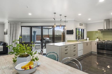 Photo of property in 35 Elmbridge Place, Owhata, Rotorua, 3010