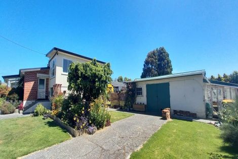 Photo of property in 1 Morton Street, Tuatapere, 9620