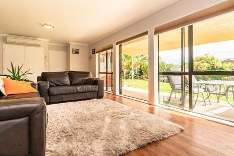 Photo of property in 133 Summerhill Drive, Fitzherbert, Palmerston North, 4410