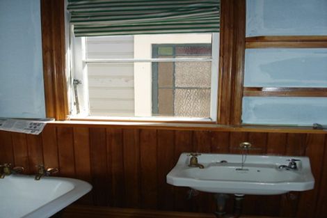 Photo of property in 22 Kenwyn Terrace, Newtown, Wellington, 6021