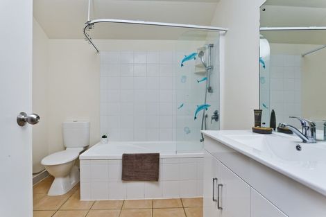 Photo of property in 3/26 Pannill Place, Oteha, Auckland, 0632