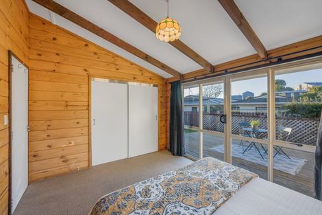 Photo of property in 3 Veale Road, Frankleigh Park, New Plymouth, 4310