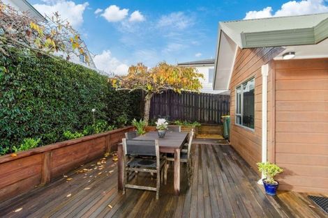 Photo of property in 2/14 Spencer Road, Pinehill, Auckland, 0632