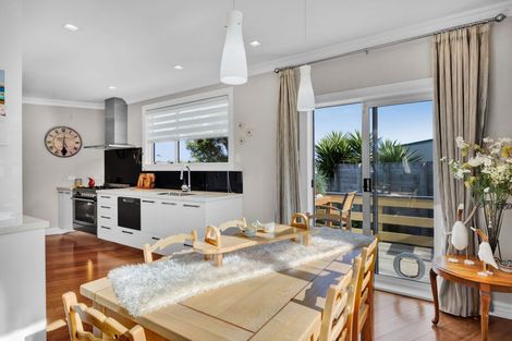 Photo of property in 7 Climie Crescent, Hawera, 4610