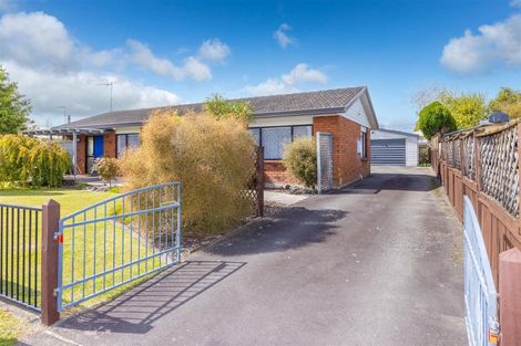 Photo of property in 13 Cromwell Drive, Fitzroy, Hamilton, 3206