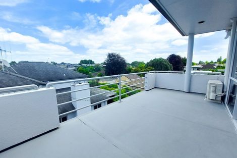 Photo of property in 450 River Road, Fairfield, Hamilton, 3214