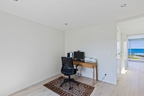 Photo of property in Weekeston Apartments, 2a Nobs Line, Strandon, New Plymouth, 4312