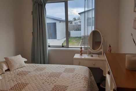 Photo of property in 11 Kamahi Crescent, Papamoa Beach, Papamoa, 3118