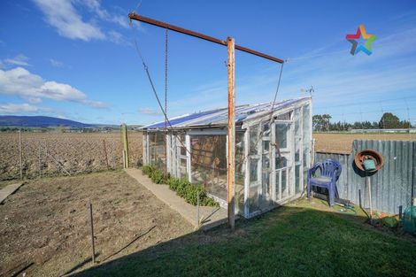 Photo of property in 37 Papatotara Road, Tuatapere, 9620