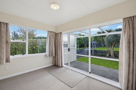 Photo of property in 71 Ngamotu Road, Spotswood, New Plymouth, 4310