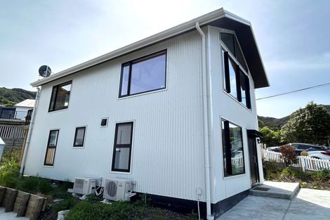 Photo of property in 17a Cornwall Road, Lyttelton, 8082