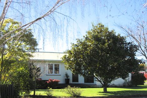 Photo of property in 3 Palmerston Road, Havelock North, 4130