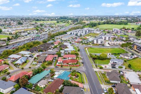 Photo of property in 52 Hall Avenue, Mangere, Auckland, 2022