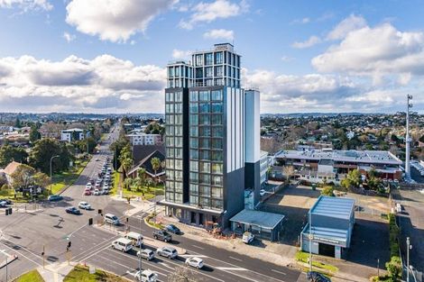 Photo of property in 401/1 Buscomb Avenue, Henderson, Auckland, 0610