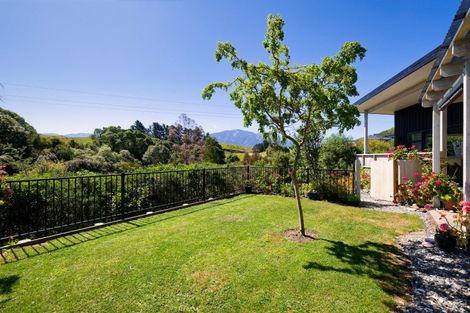 Photo of property in 15 Clemett Court, Kaikoura Flat, Kaikoura, 7371