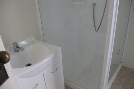 Photo of property in 80 Oriental Parade, Oriental Bay, Wellington, 6011