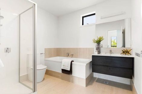 Photo of property in 11/130 Stancombe Road, Flat Bush, Auckland, 2016