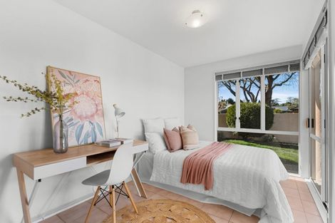 Photo of property in 158 Hawthornden Road, Avonhead, Christchurch, 8042