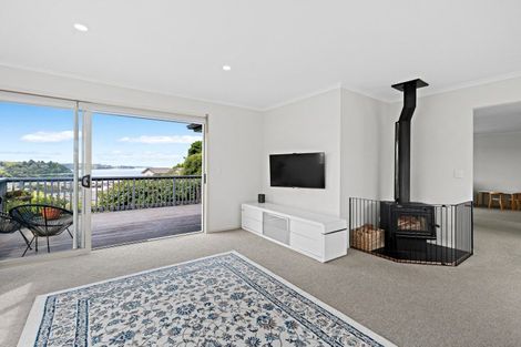 Photo of property in 41 Governor Grey Road, Snells Beach, 0920