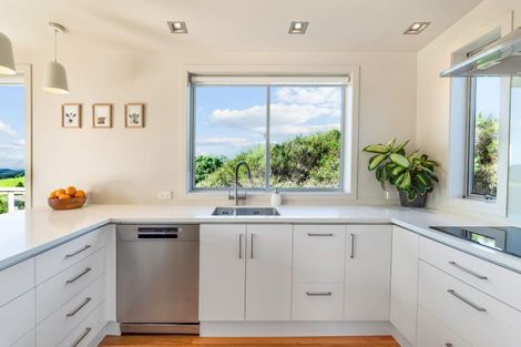 Photo of property in 590 Pataua Road North, Whareora, Whangarei, 0175