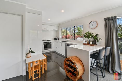 Photo of property in 1 Coulthard Terrace, Opaheke, Papakura, 2113