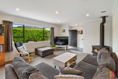 Photo of property in 1 Coulthard Terrace, Opaheke, Papakura, 2113