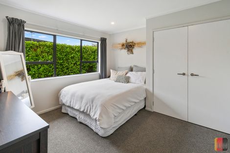 Photo of property in 1 Coulthard Terrace, Opaheke, Papakura, 2113