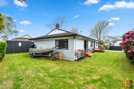 Photo of property in 1 Coulthard Terrace, Opaheke, Papakura, 2113