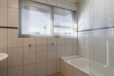 Photo of property in 15 Charles Crescent, Rainbow Point, Taupo, 3330