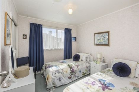 Photo of property in 154 Govett Avenue, Frankleigh Park, New Plymouth, 4310