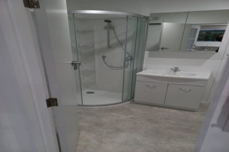 Photo of property in 2/306 Wellington Road, Wainuiomata, Lower Hutt, 5014