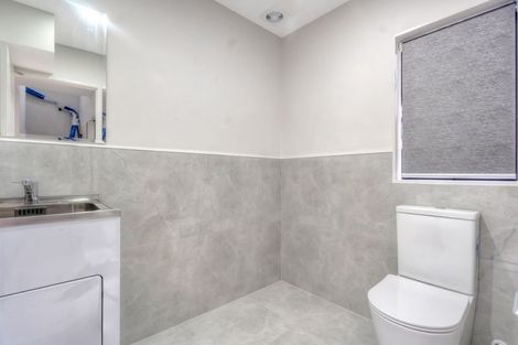 Photo of property in 5/2 Smiths Avenue, Papakura, 2110