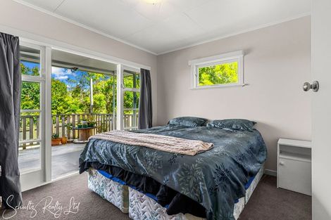 Photo of property in 20 Bickerstaffe Road, Maungaturoto, 0520