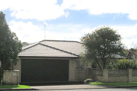 Photo of property in 53 Bay Street, Red Beach, 0932