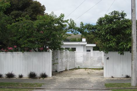 Photo of property in 52 Arnold Street, Sumner, Christchurch, 8081