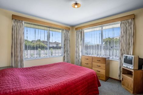 Photo of property in 76 Bush Street, Rangiora, 7400