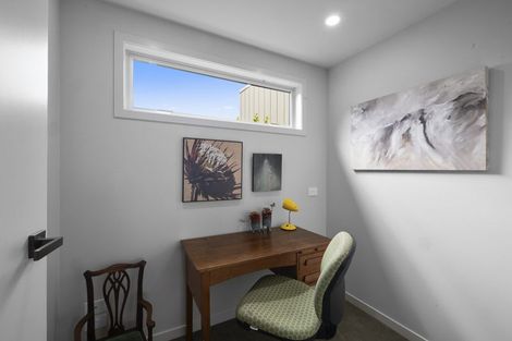 Photo of property in 5 Greenpath Lane, Hurworth, New Plymouth, 4310