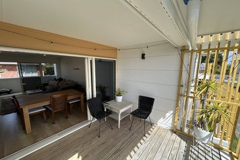 Photo of property in 4/3 Coronation Road, Hillcrest, Auckland, 0627