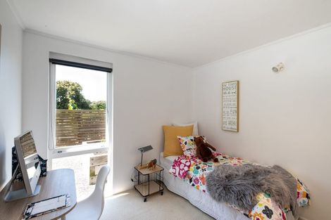 Photo of property in 10 Doralto Road, Frankleigh Park, New Plymouth, 4310