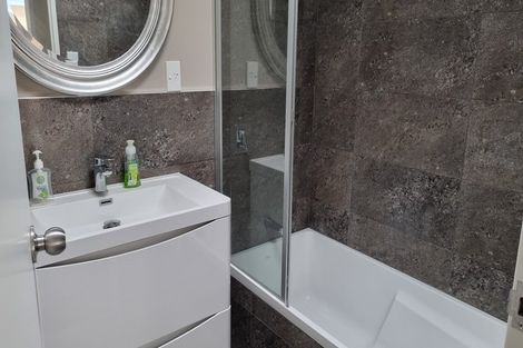 Photo of property in 520/12 Northcross Drive, Oteha, Auckland, 0632