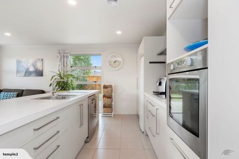 Photo of property in 12 Evelyn Place, Papamoa Beach, Papamoa, 3118