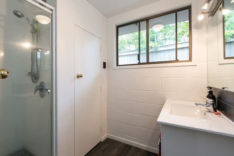 Photo of property in 17 Busby Hill, Havelock North, 4130