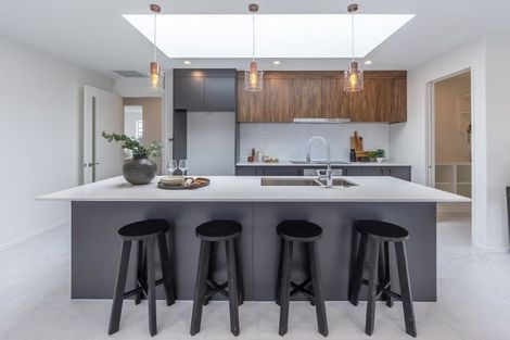 Photo of property in 23 Irvines Track, Halswell, Christchurch, 8025