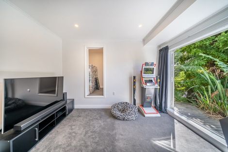 Photo of property in 34 Pinehaven Road, Pinehaven, Upper Hutt, 5019
