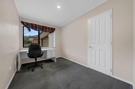 Photo of property in 5b Raukawa Grove, Waiuku, 2123
