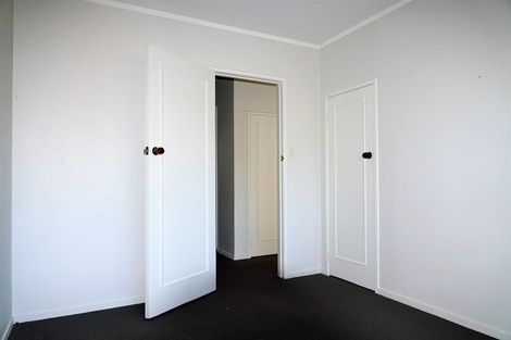 Photo of property in 90 Coronation Road, Hillcrest, Auckland, 0627