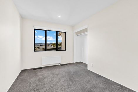Photo of property in 12 The Topdeck, Whitby, Porirua, 5024