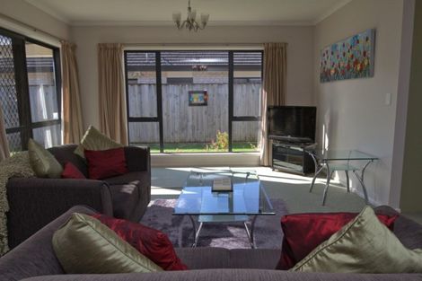 Photo of property in 43 Bowen Street, Levin, 5510